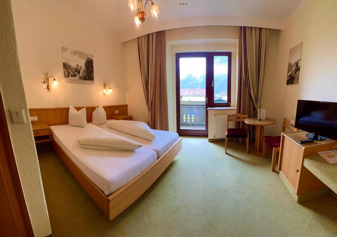 Hotel Zum Lamm Tarrenz Dış mekan fotoğraf