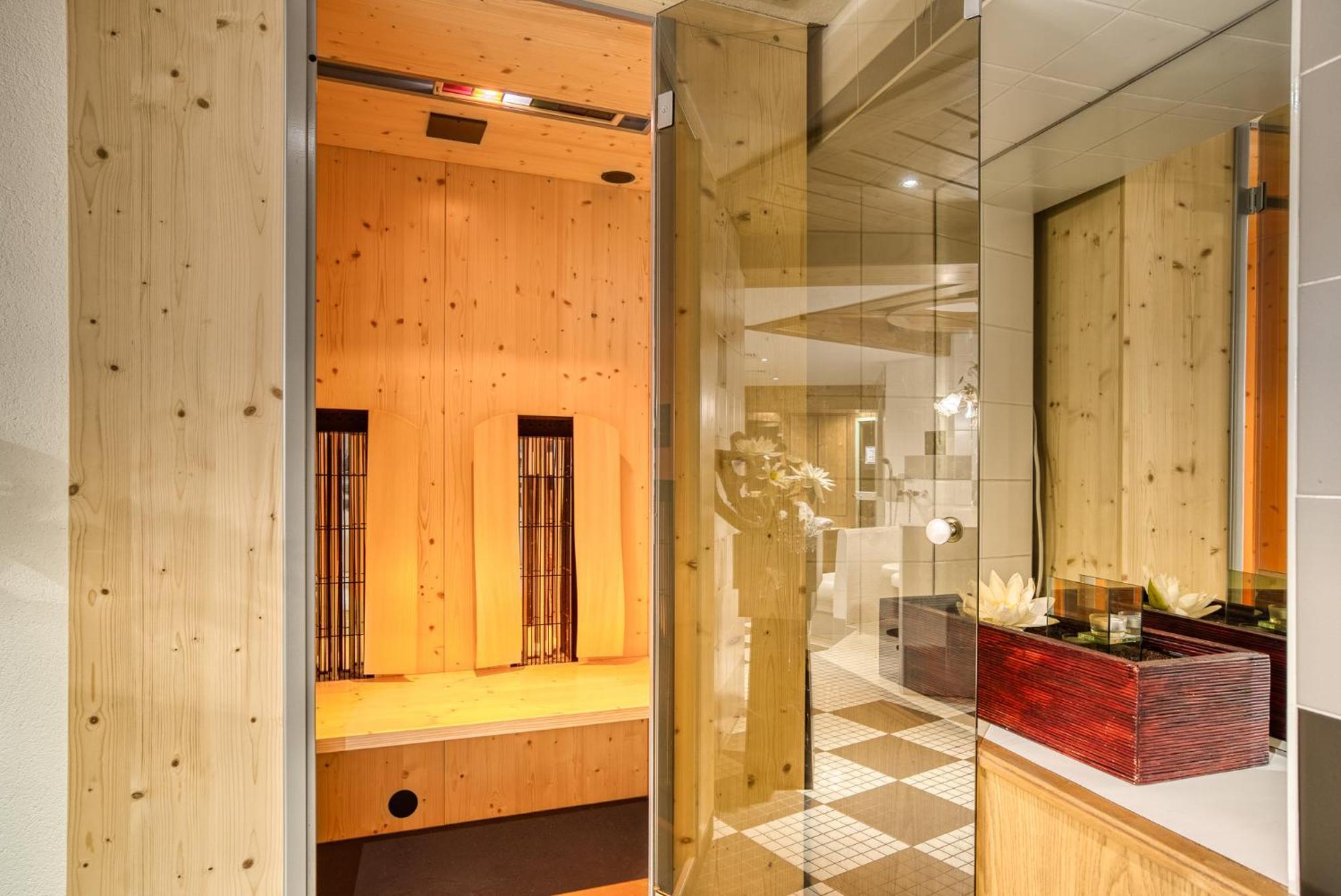 Hotel Zum Lamm Tarrenz Dış mekan fotoğraf
