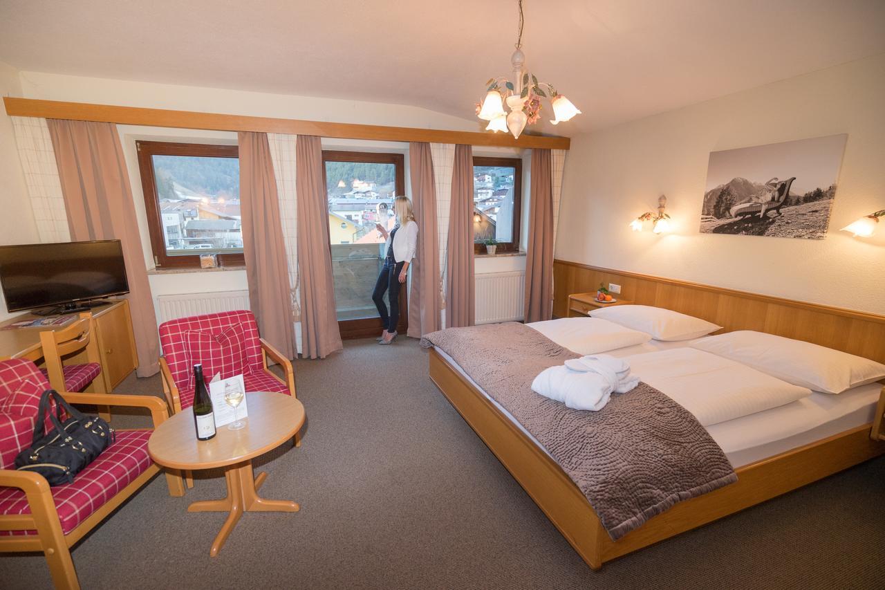 Hotel Zum Lamm Tarrenz Dış mekan fotoğraf